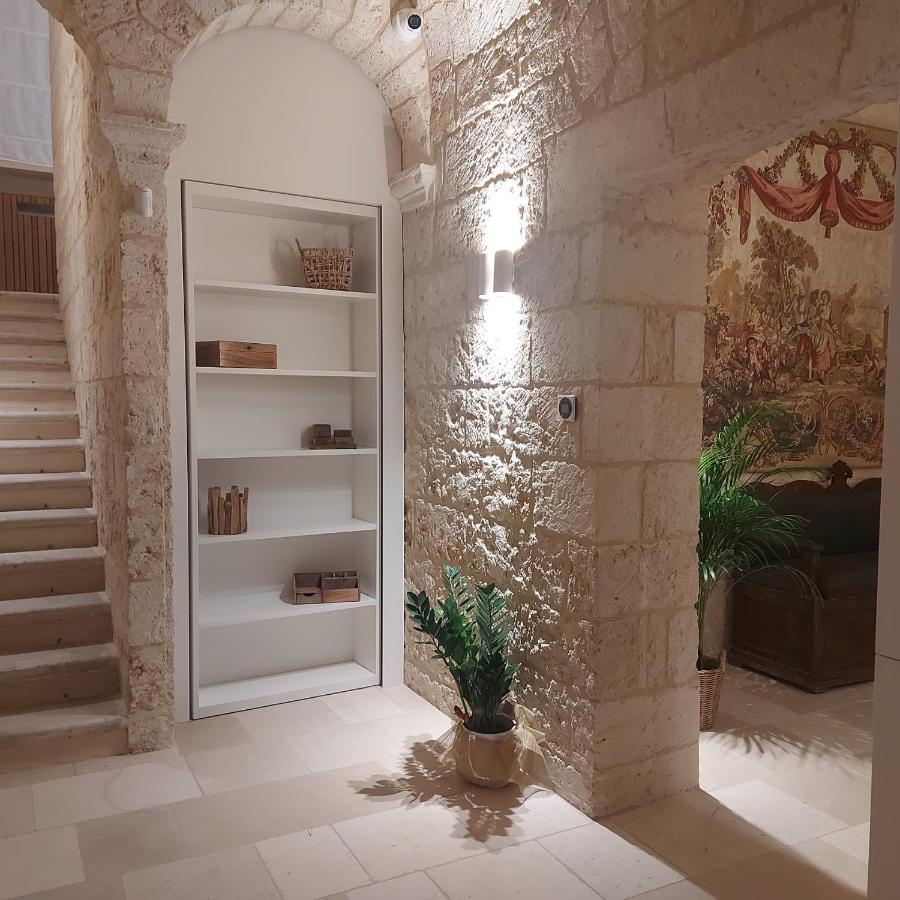 Palazzo Momi Panzió Bari Kültér fotó